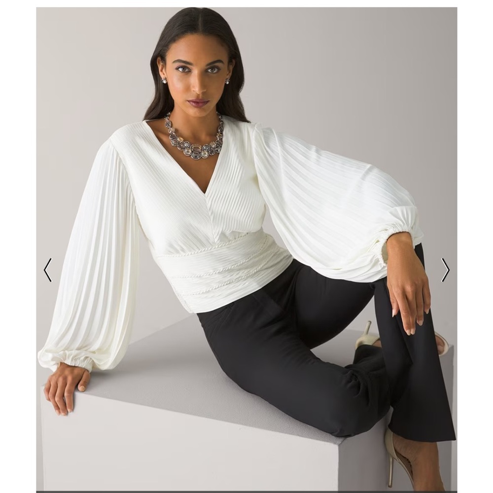 White House Black Market Pintucked Banded Bottom Blouse Size 12 NWT